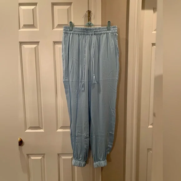 Badgley Mischka Luxury Blue Silk Lounge Set - Picture 7 of 14